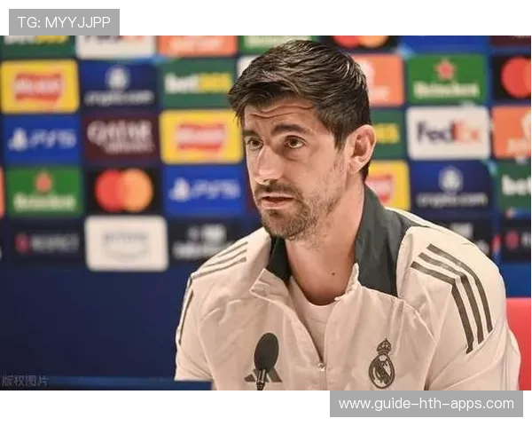 库尔图瓦神勇扑出巴列卡诺必进单刀球