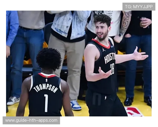 申京低位策应串联，火箭内外开花带走，火箭球员申京