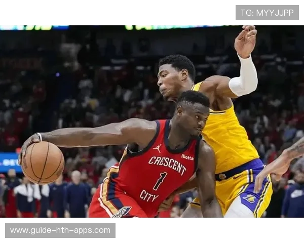 鹈鹕锡安冲击篮下，连续强吃得分，nba鹈鹕锡安集锦