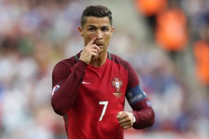 华体会登录入口-勇士队继续巩固榜首位置，誓冲冠军，勇士队队史冠军