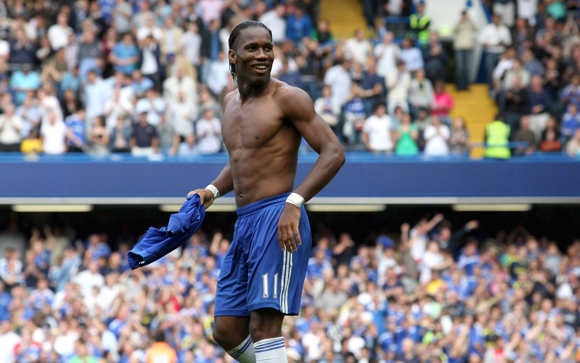 曼城豪取四连胜，哈兰德与福登继续高效进攻，曼联 哈兰德